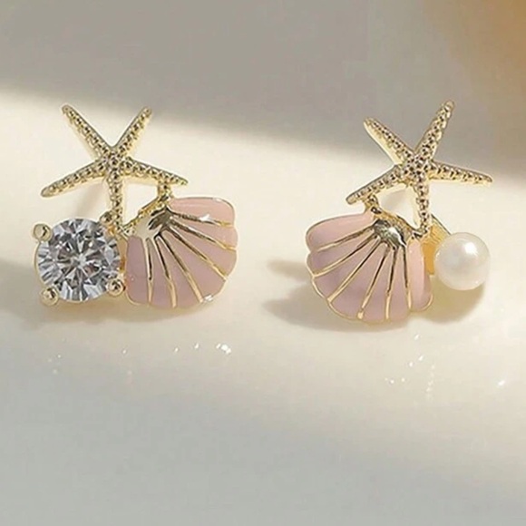 Jewelry - Whimsical Gold and Pink Starfish Earrings